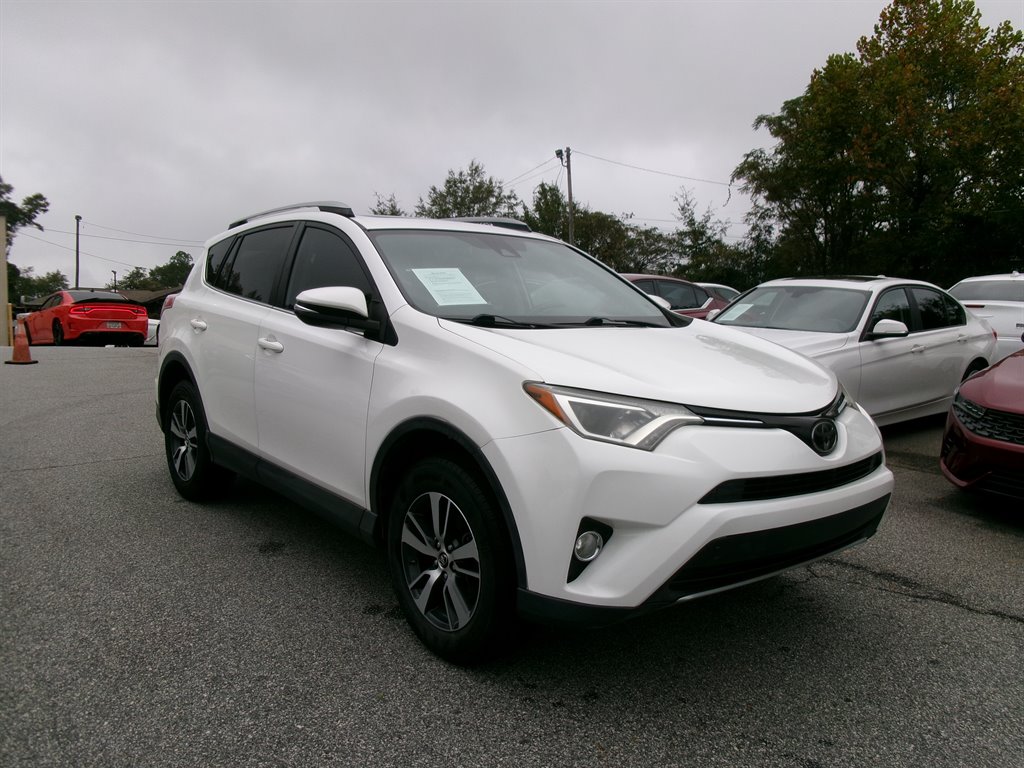 2017 Toyota RAV4 XLE