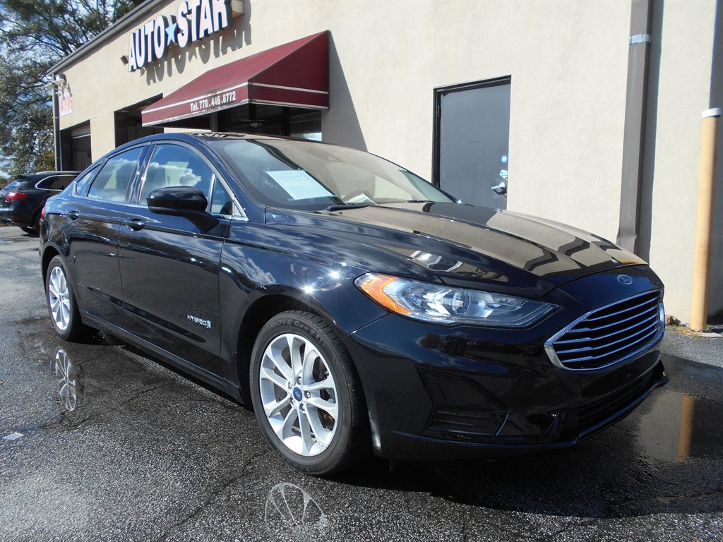 2019 Ford Fusion Hybrid SE