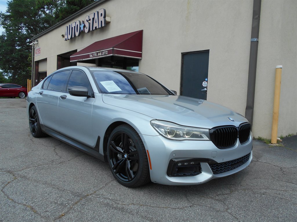2016 BMW 7 Series 750i's photo