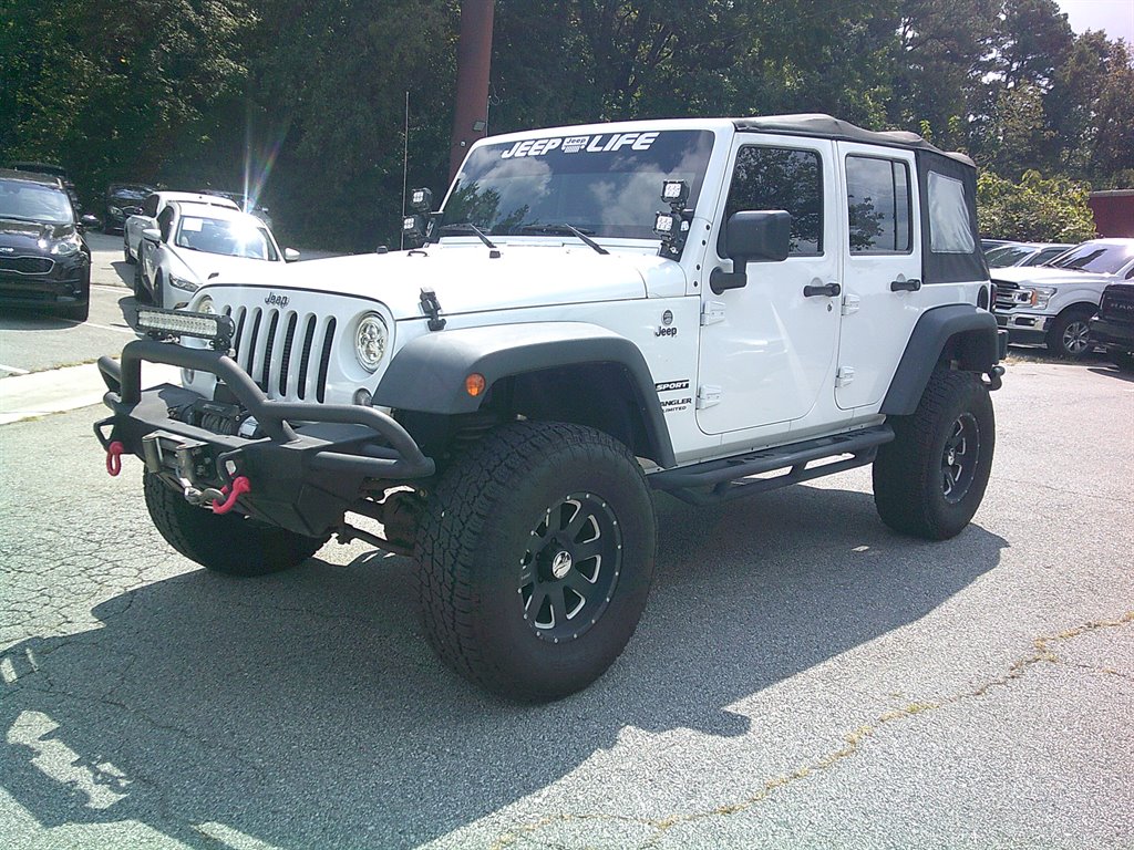 2017 Jeep Wrangler Unlimited Sport's photo