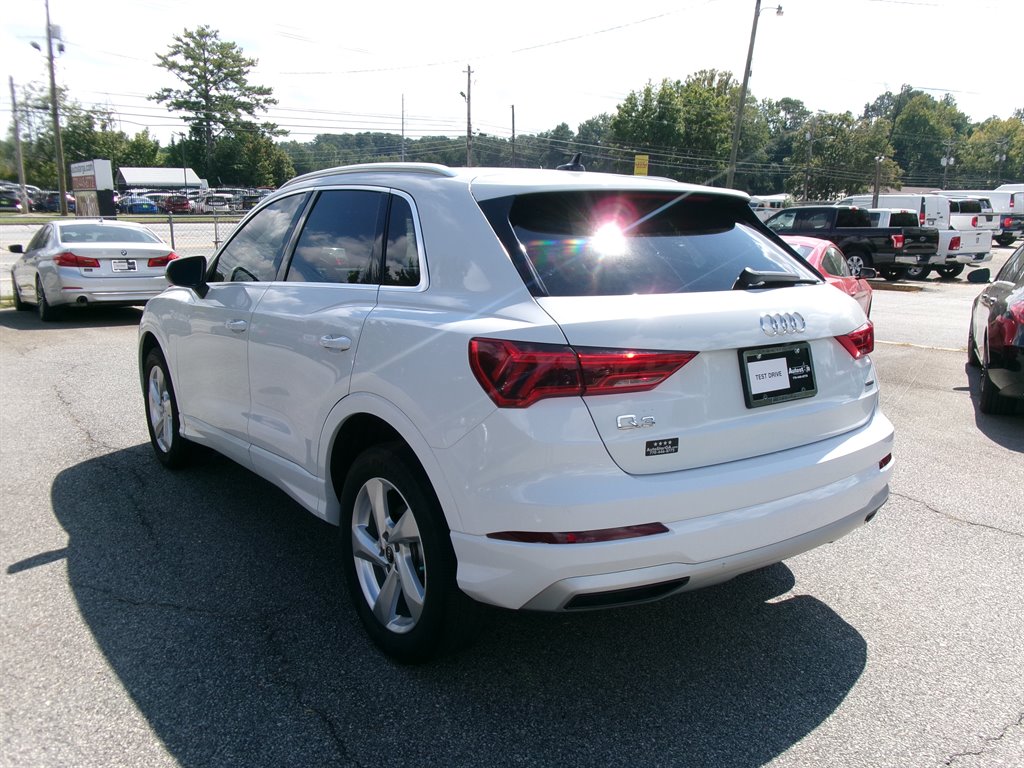 Audi Q3 photo 4