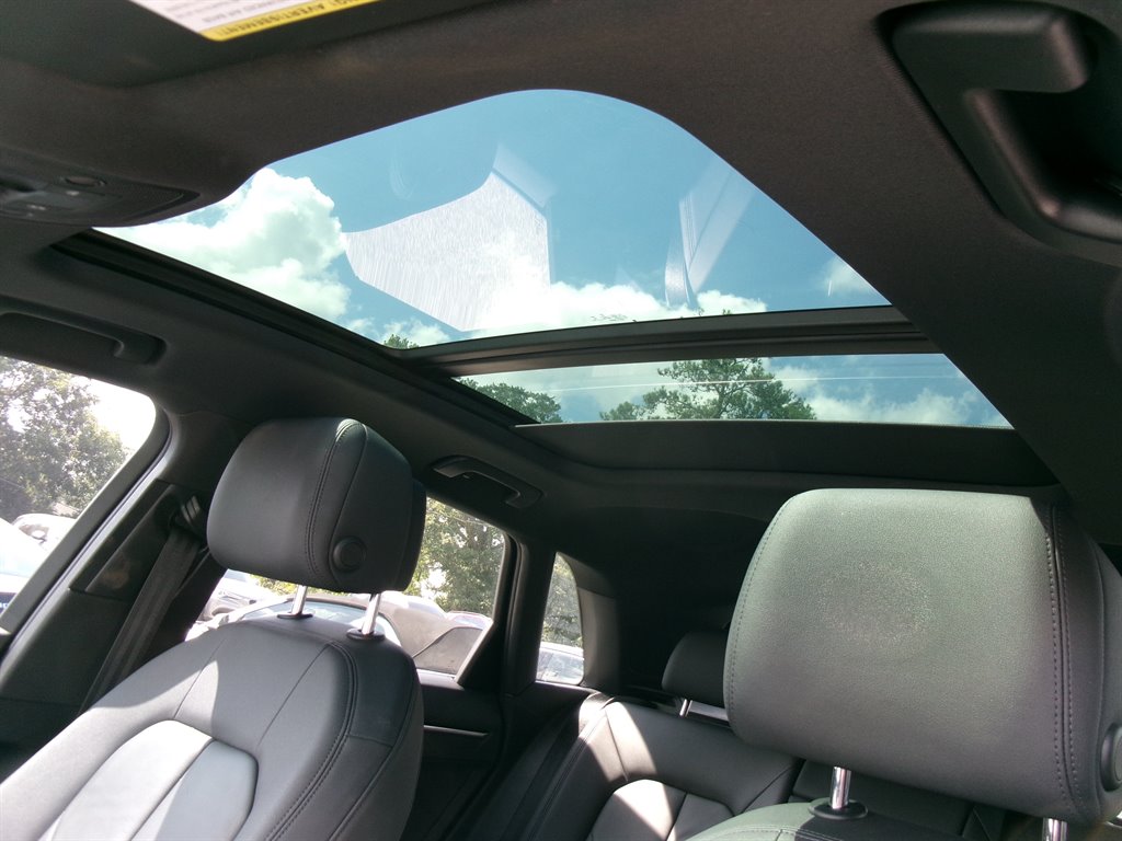Audi Q3 photo 13