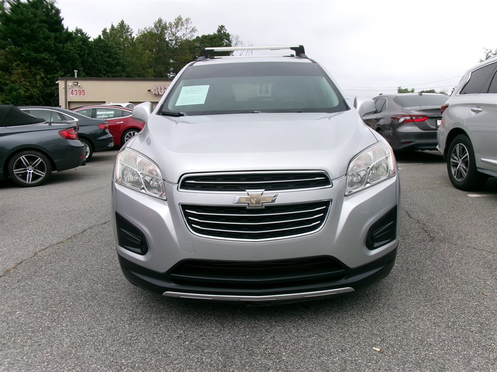 Chevrolet Trax photo 2
