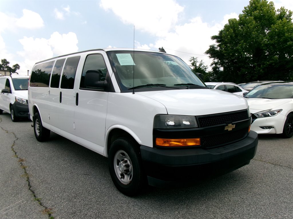 2021 Chevrolet Express 3500 LS Extended's photo