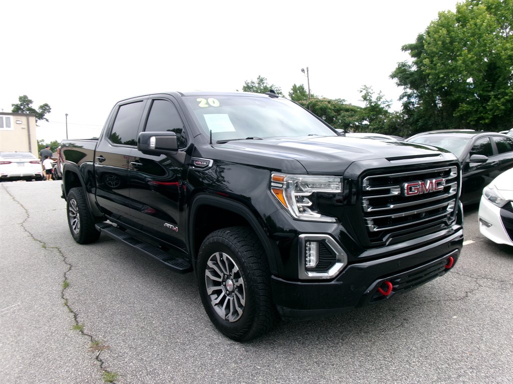 2020 GMC Sierra 4WD Crew Cab Short Box AT4's photo