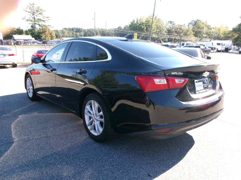 Chevrolet Malibu photo 4