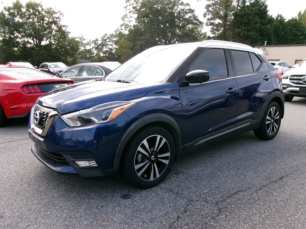Nissan Kicks photo 3