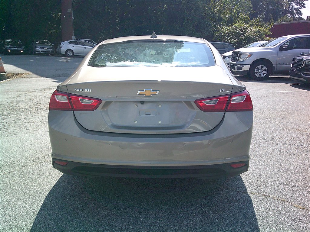 Chevrolet Malibu photo 5