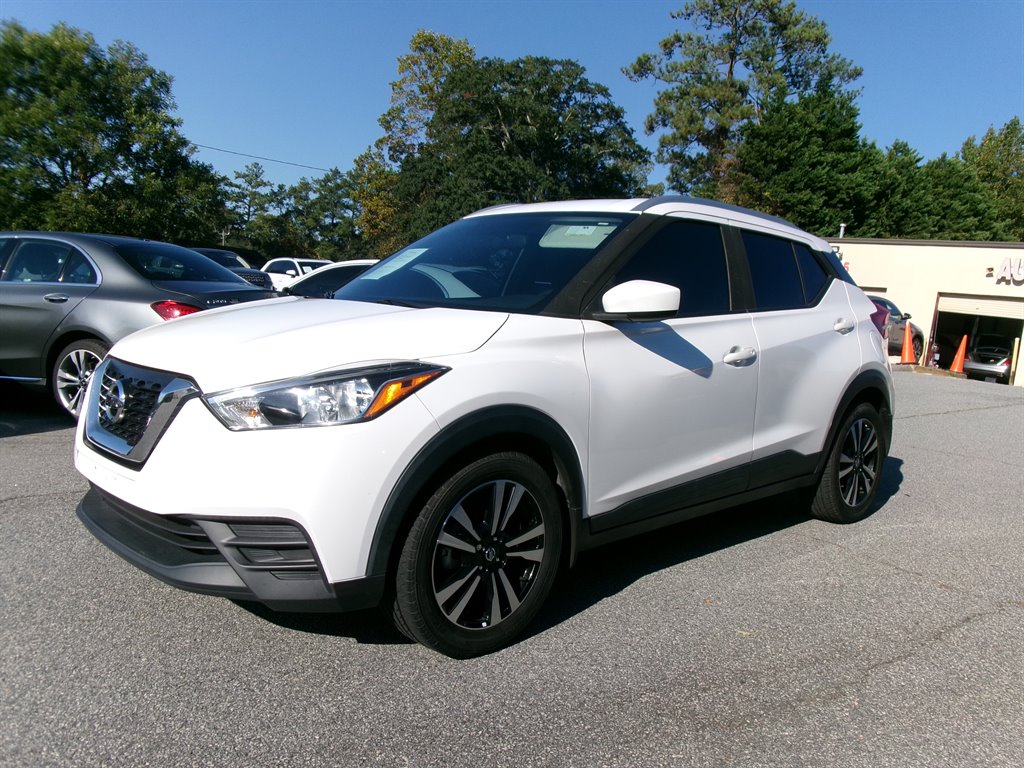 Nissan Kicks photo 3