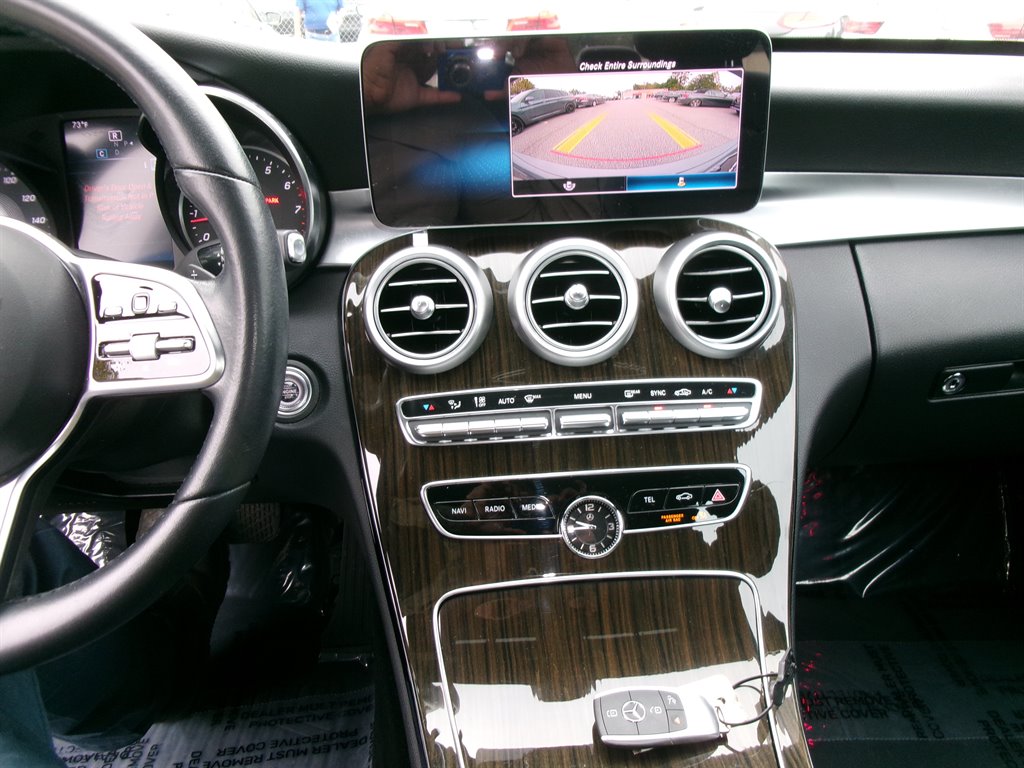 Mercedes-Benz C-Class photo 13