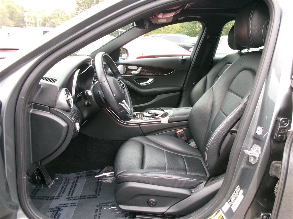 Mercedes-Benz C-Class photo 8