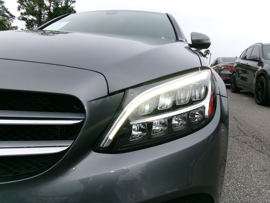 Mercedes-Benz C-Class photo 16