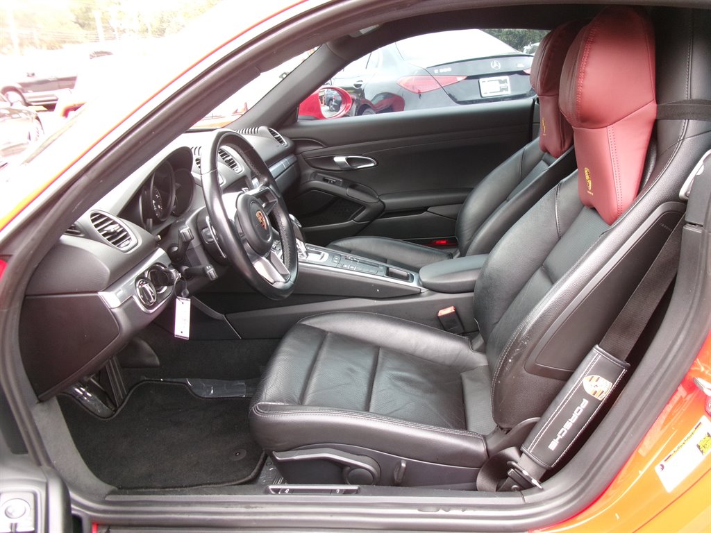 Porsche 718 Cayman photo 7
