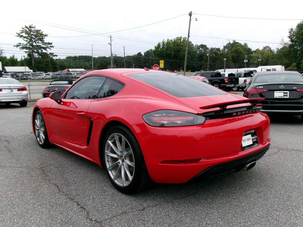 Porsche 718 Cayman photo 4