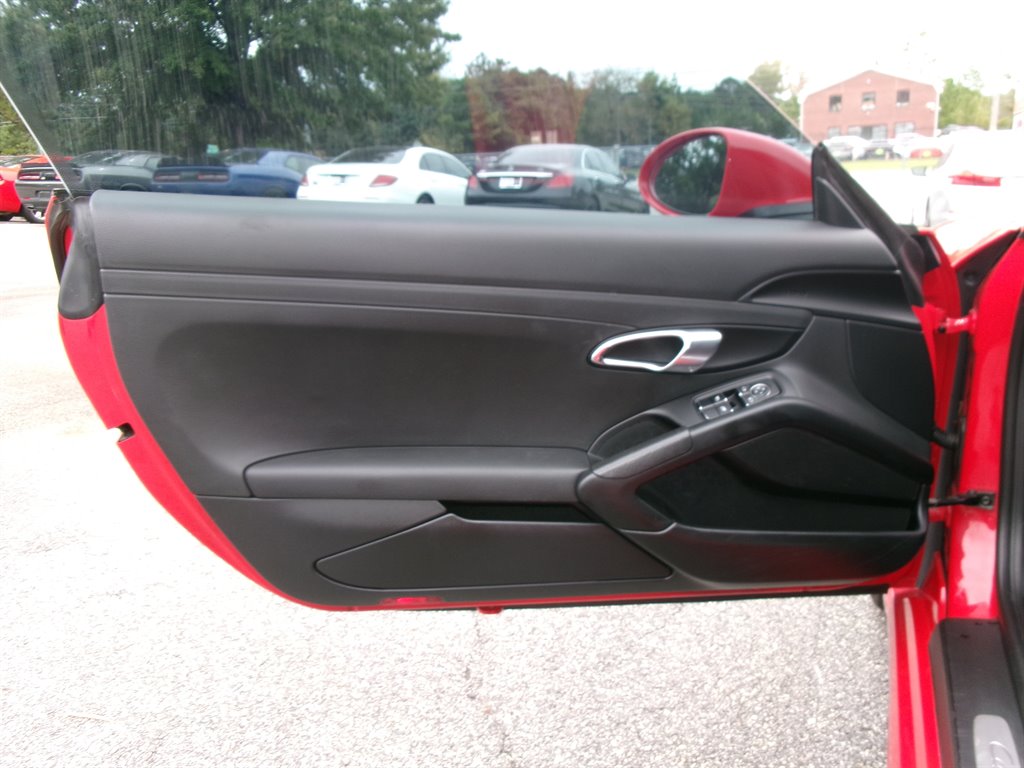 Porsche 718 Cayman photo 8