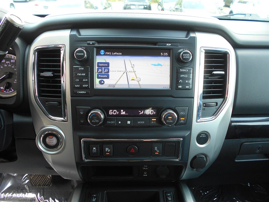 2018 Nissan Titan SV - Photo 10