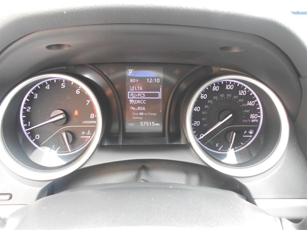 2021 Toyota Camry LE - Photo 12