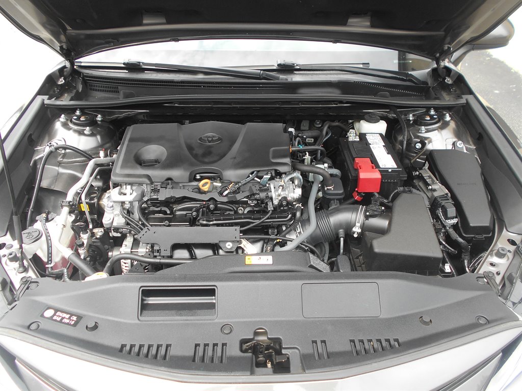 2021 Toyota Camry LE - Photo 17