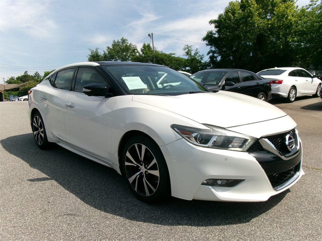 2018 Nissan Maxima Platinum's photo
