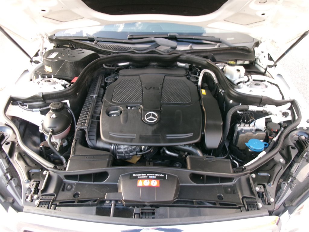 Mercedes-Benz E-Class photo 16
