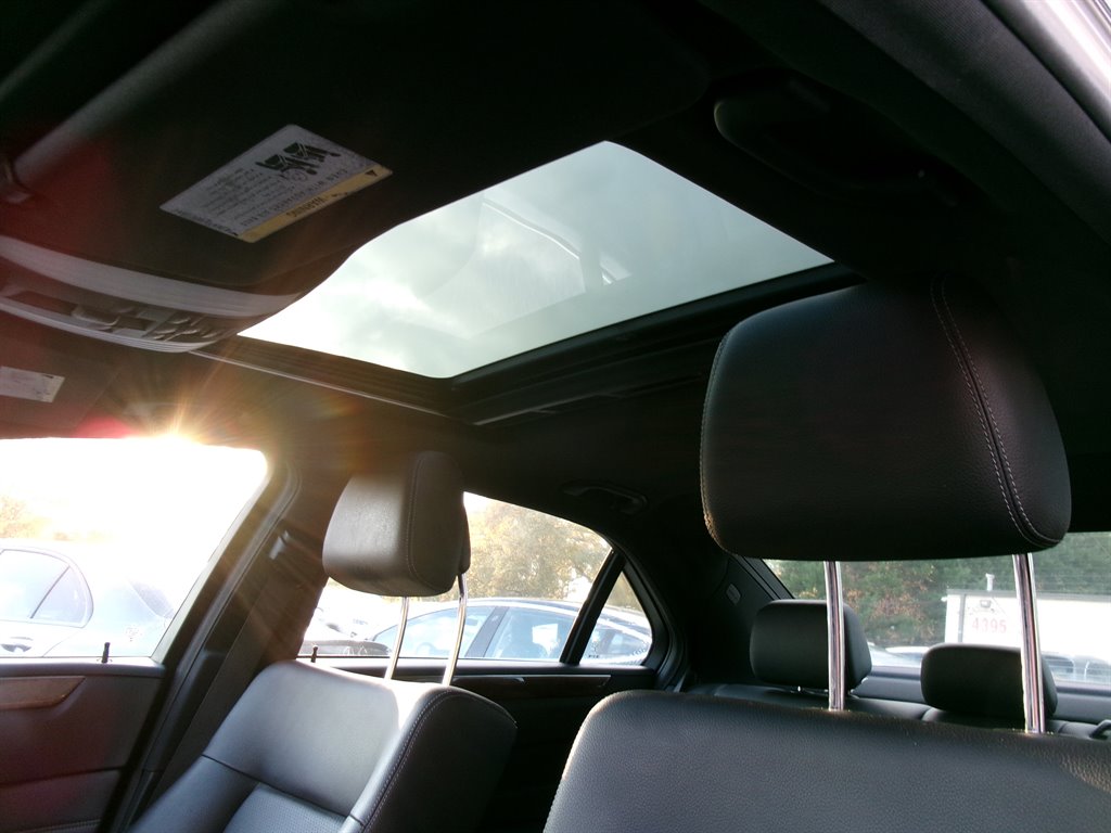 Mercedes-Benz E-Class photo 14