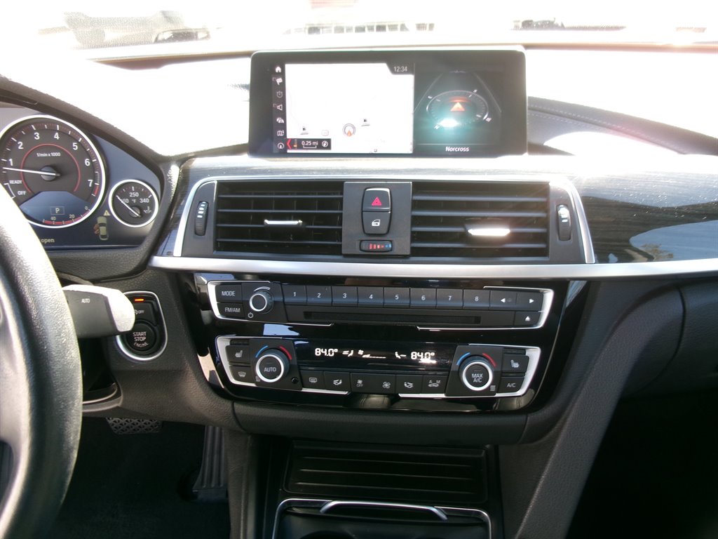 BMW 4 Series photo 13