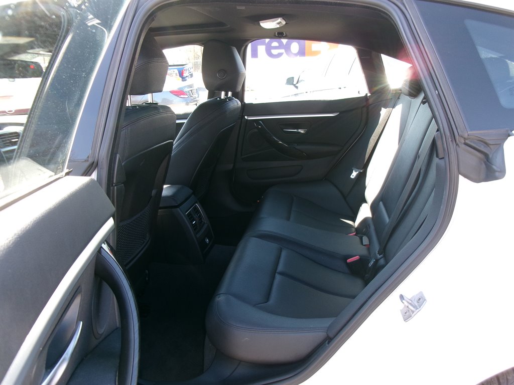 BMW 4 Series photo 9