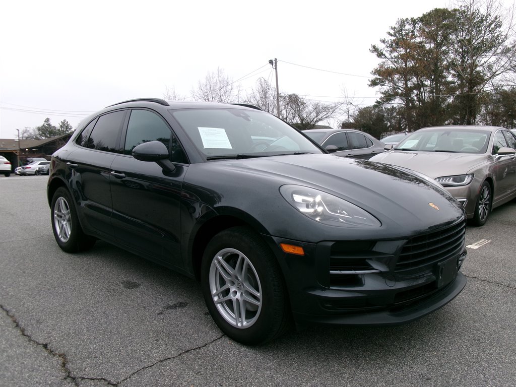 2020 Porsche Macan Base