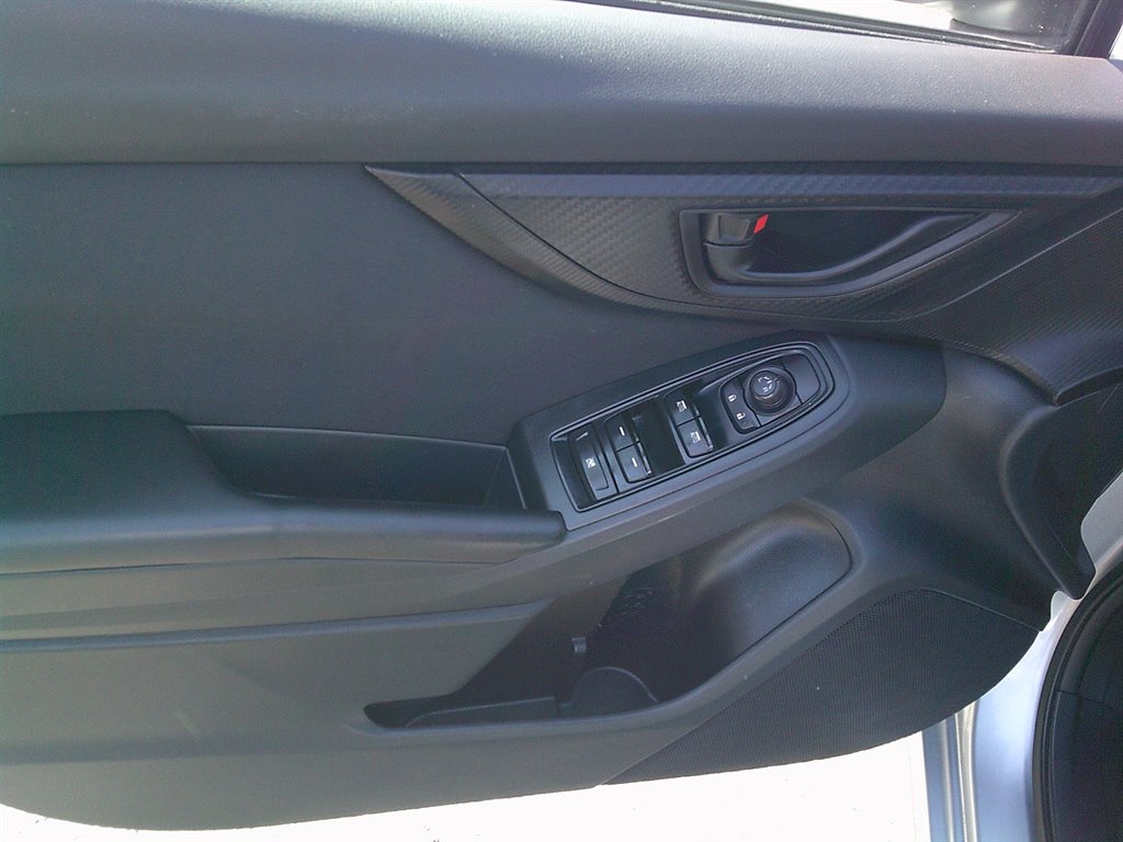 Subaru Impreza photo 14