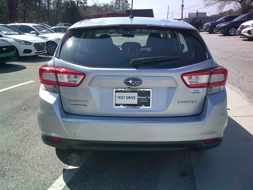 Subaru Impreza photo 5