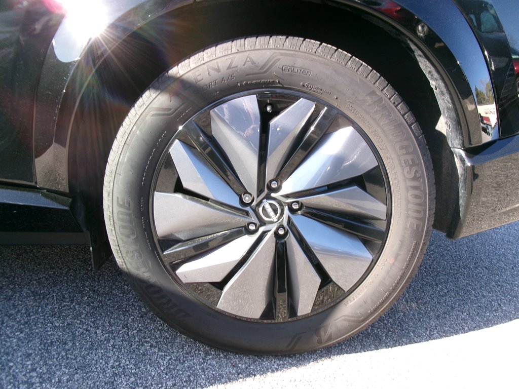 Nissan Ariya photo 15