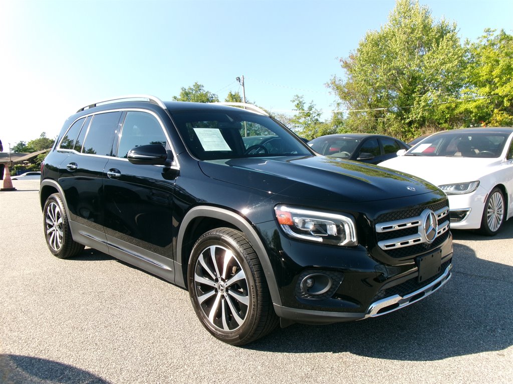 2021 Mercedes-Benz GLB GLB250's photo