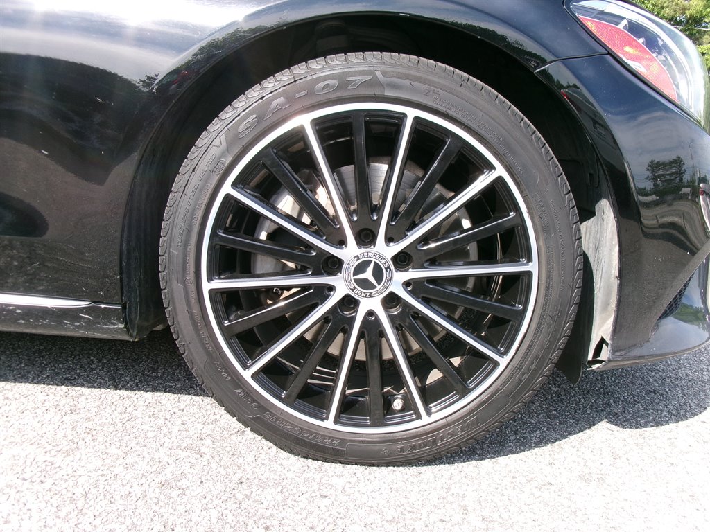 Mercedes-Benz C-Class photo 15