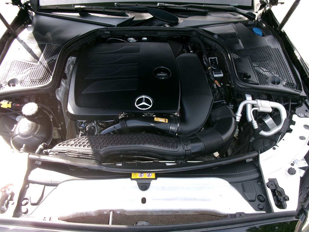 Mercedes-Benz C-Class photo 16