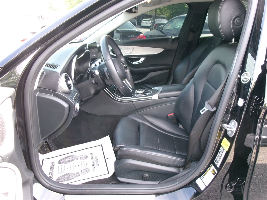 Mercedes-Benz C-Class photo 7