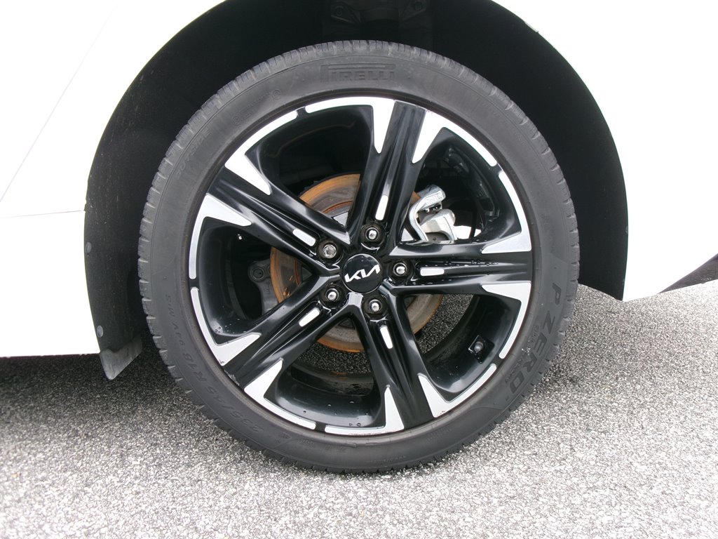 Kia K5 photo 18