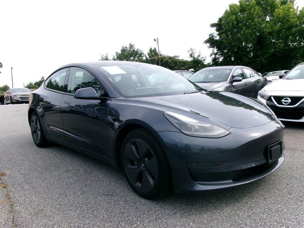 2023 Tesla Model 3 -'s photo