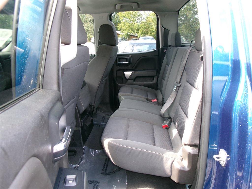 Chevrolet Silverado photo 10
