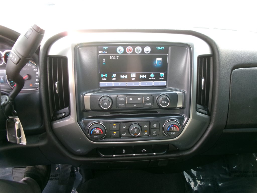 Chevrolet Silverado photo 12