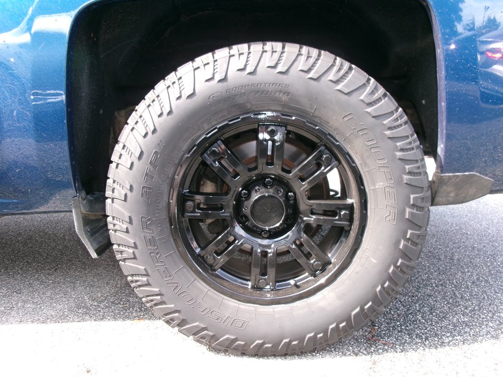 Chevrolet Silverado photo 16