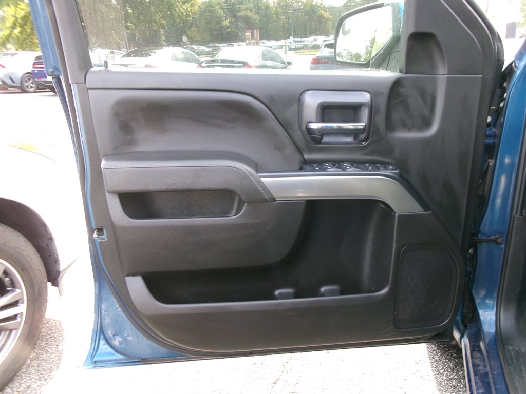 Chevrolet Silverado photo 8