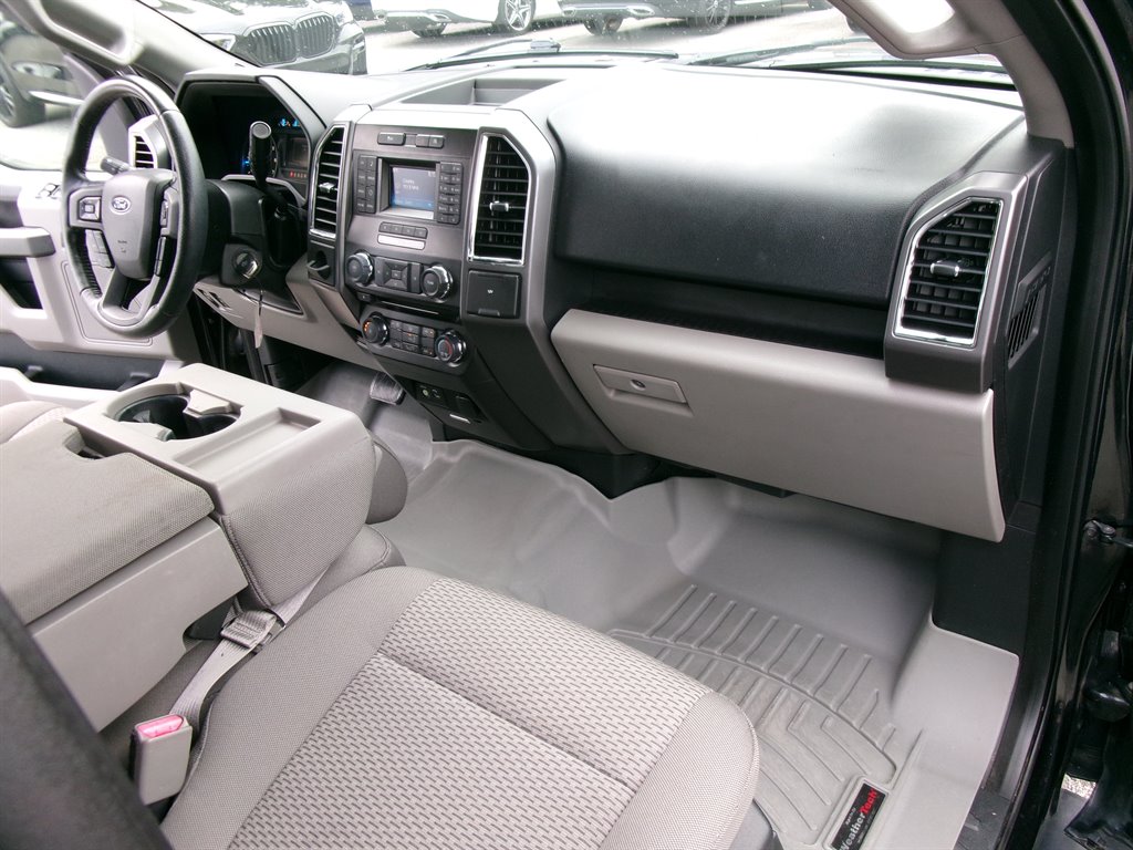 Ford F-150 photo 12