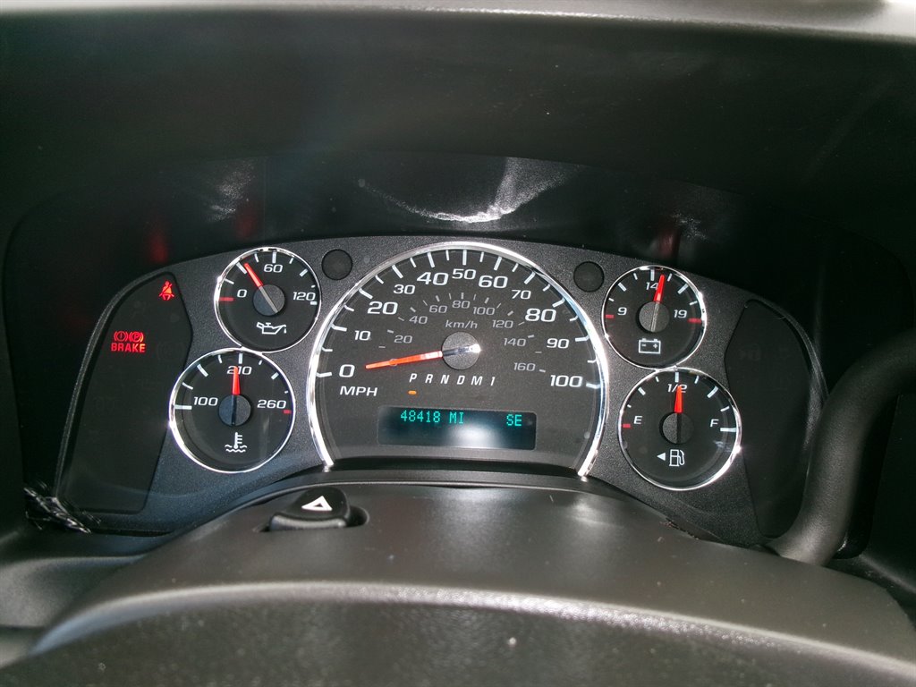 GMC Savana photo 14