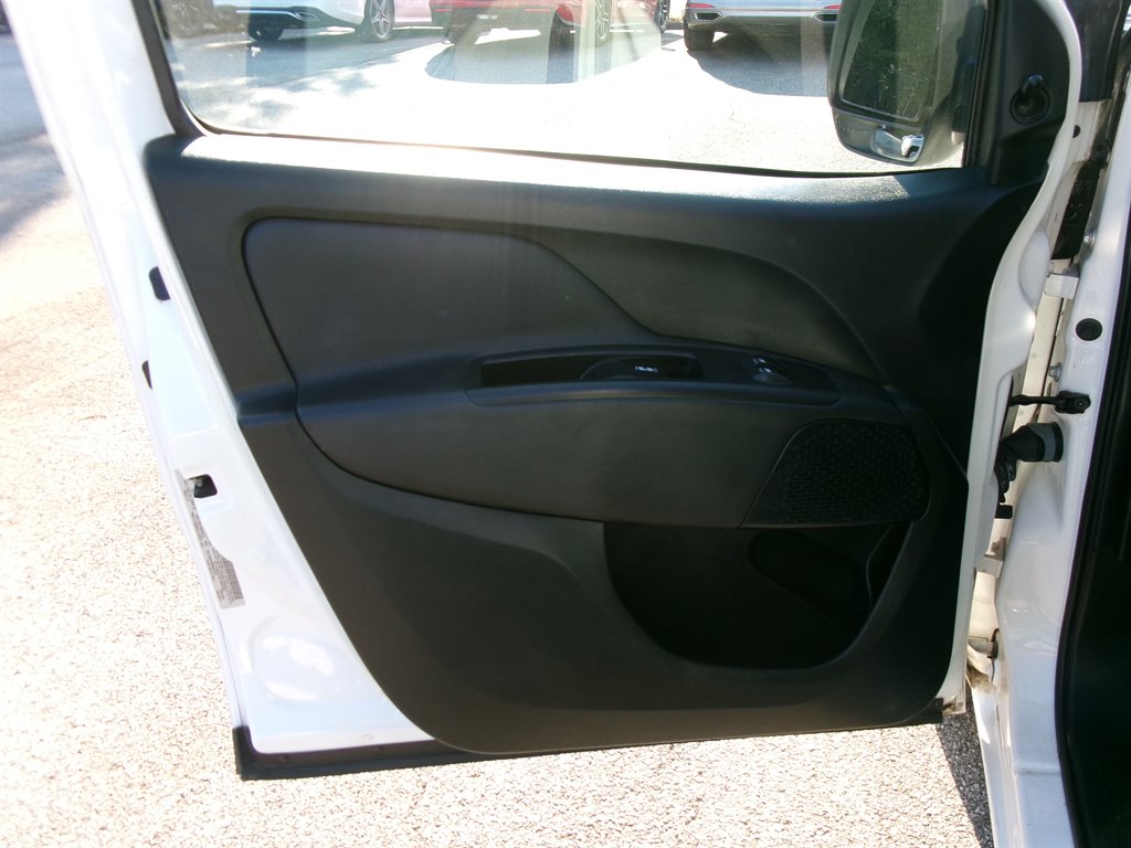 Ram Promaster City photo 9