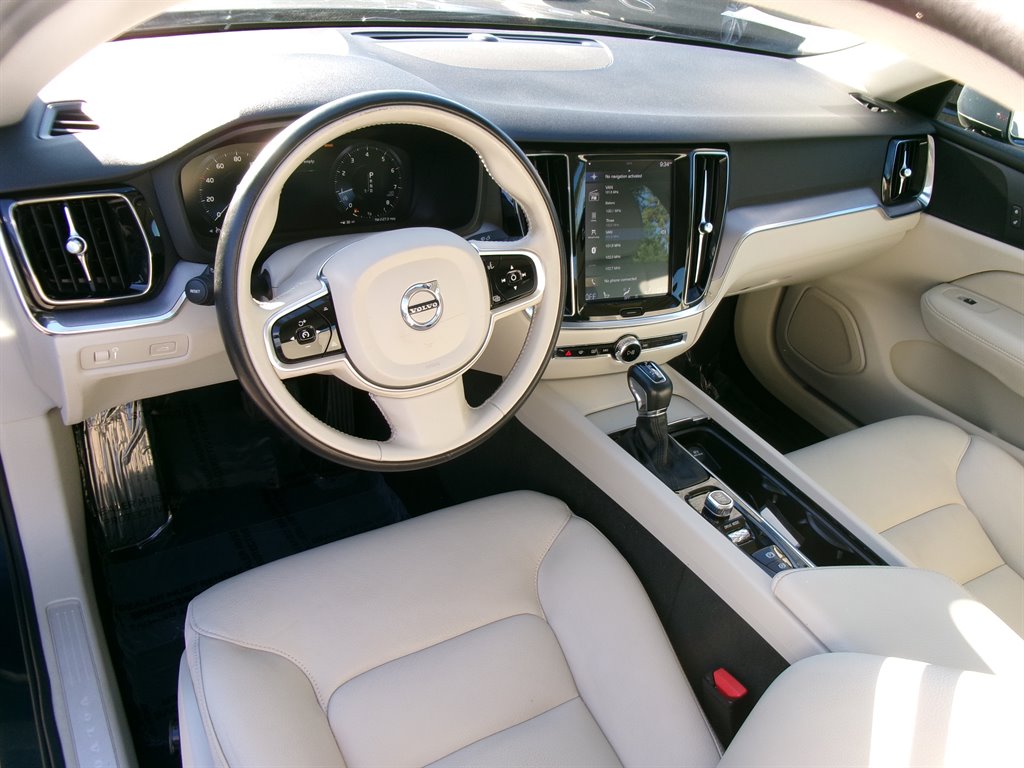 Volvo S60 photo 11