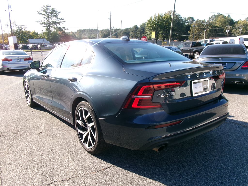 Volvo S60 photo 4
